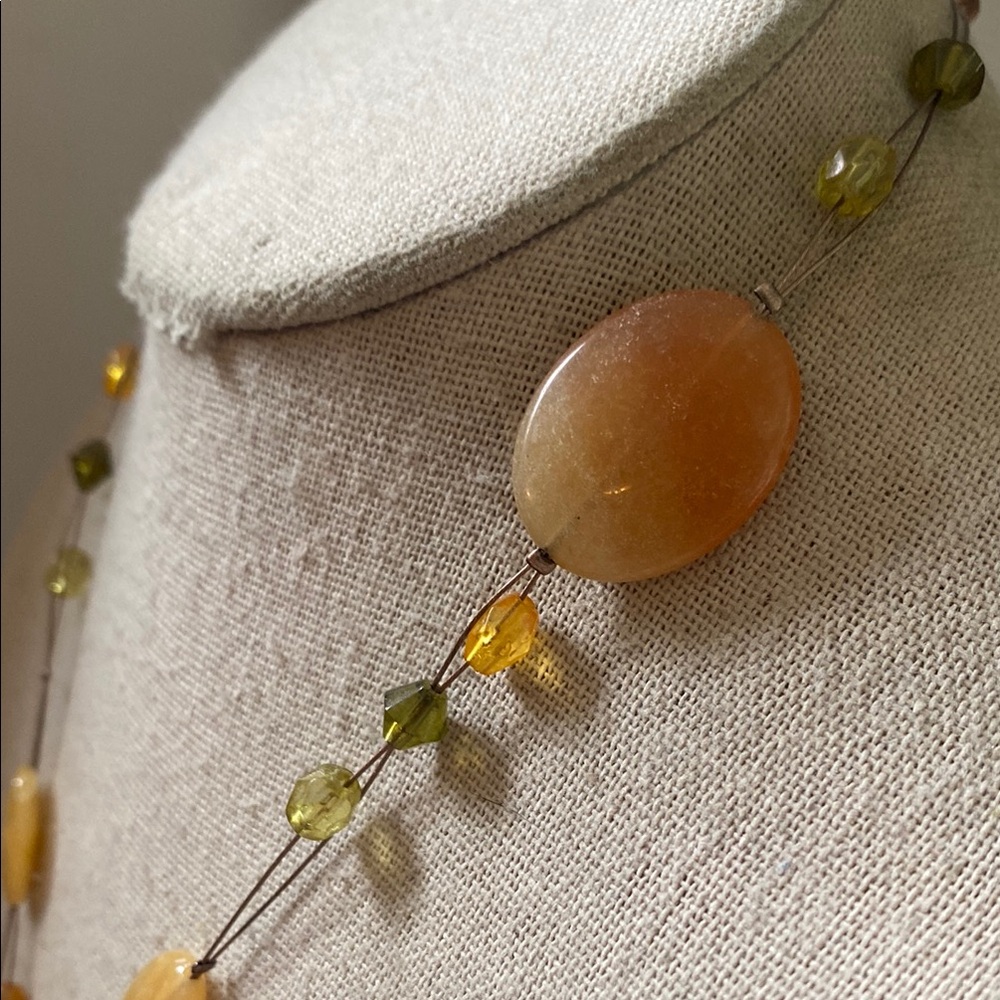 Yellow Amber-Style Round Stone Pendant Necklace - Picture 4 of 6